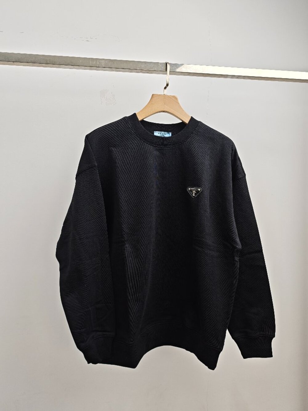 Black Prada Triangle Logo Crewneck Sweatshirt Size L